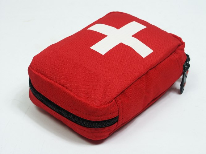 First-aid-kit-Ics9-sxc